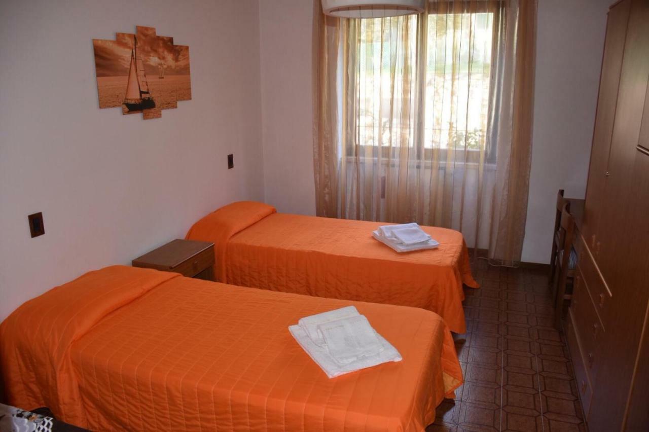 Casa Vacanze Ester Brenzone sul Garda Eksteriør billede
